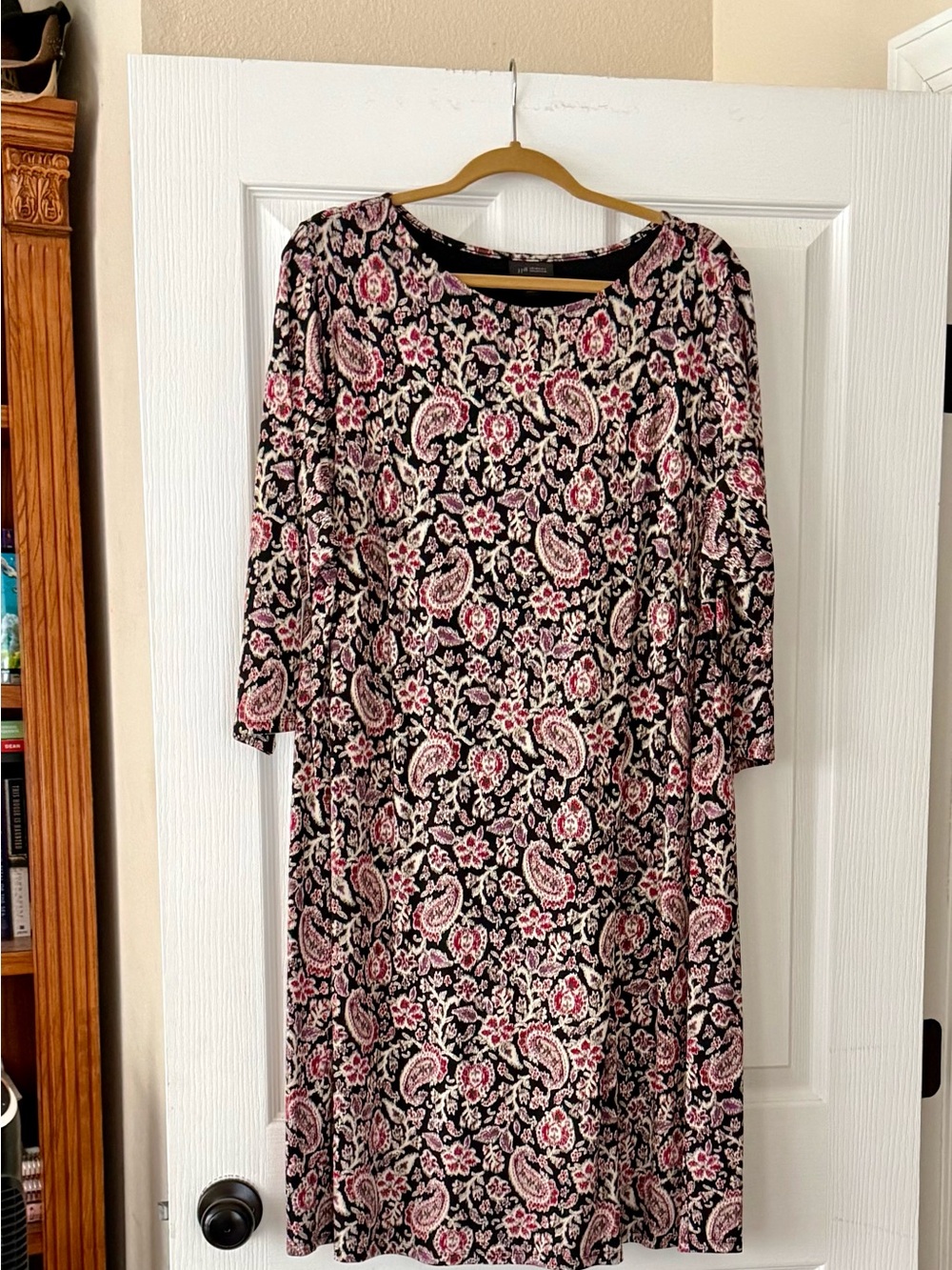 J. Jill “Wearever Collection” Black and Pink Paisley Long Sleeve Shift Dress